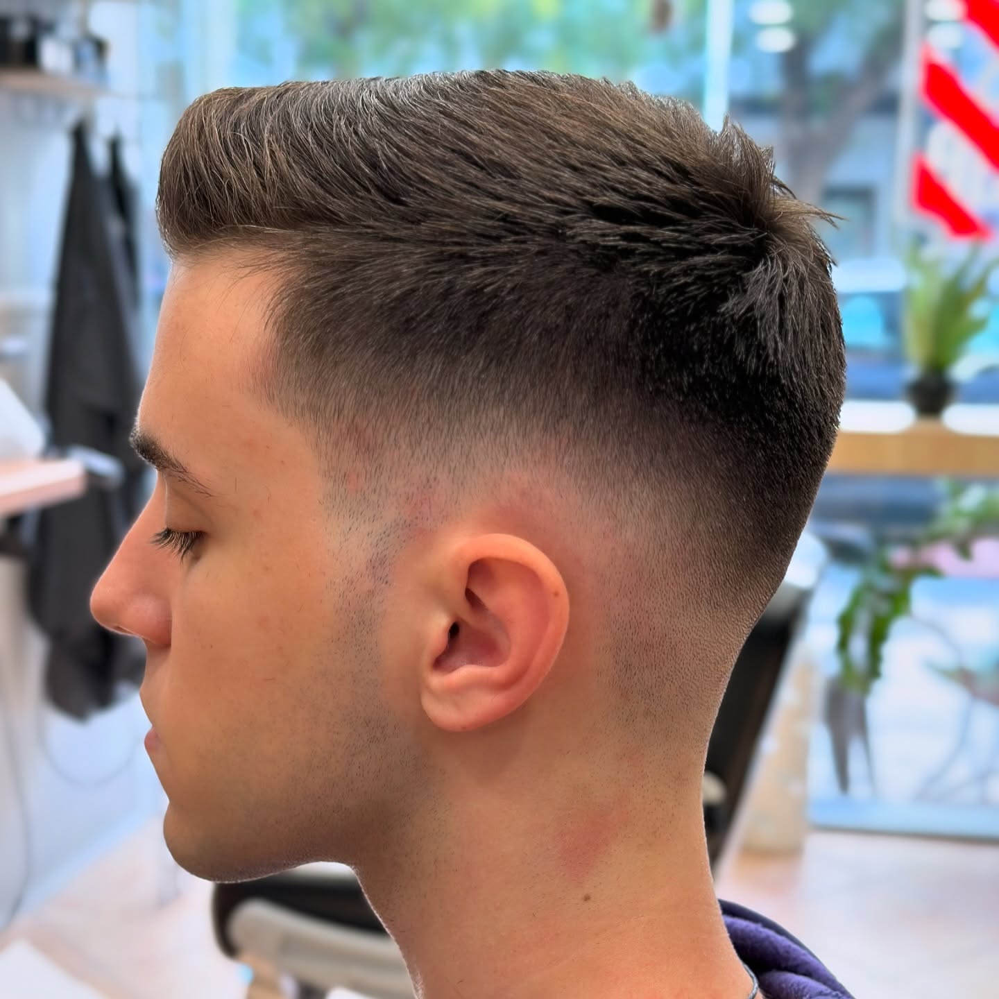 Κούρεμα στο The Barber's Cue, στο κέντρο της Θεσσαλονίκης